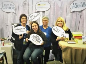 Volunteers at nutrition professionals' conference